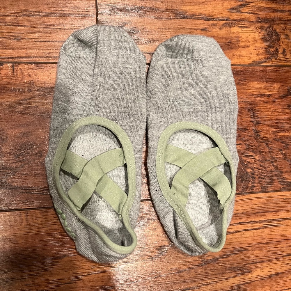 Gaiam grip socks